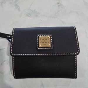 Gorgeous Dooney & Bourke Unisex Trifold  Smooth Leather Wallet ❤️ black